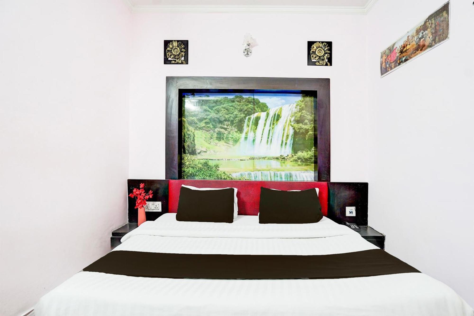 Super Hotel O Krishna Nagar Chowk Near Ongc เดห์ราดุน ภายนอก รูปภาพ