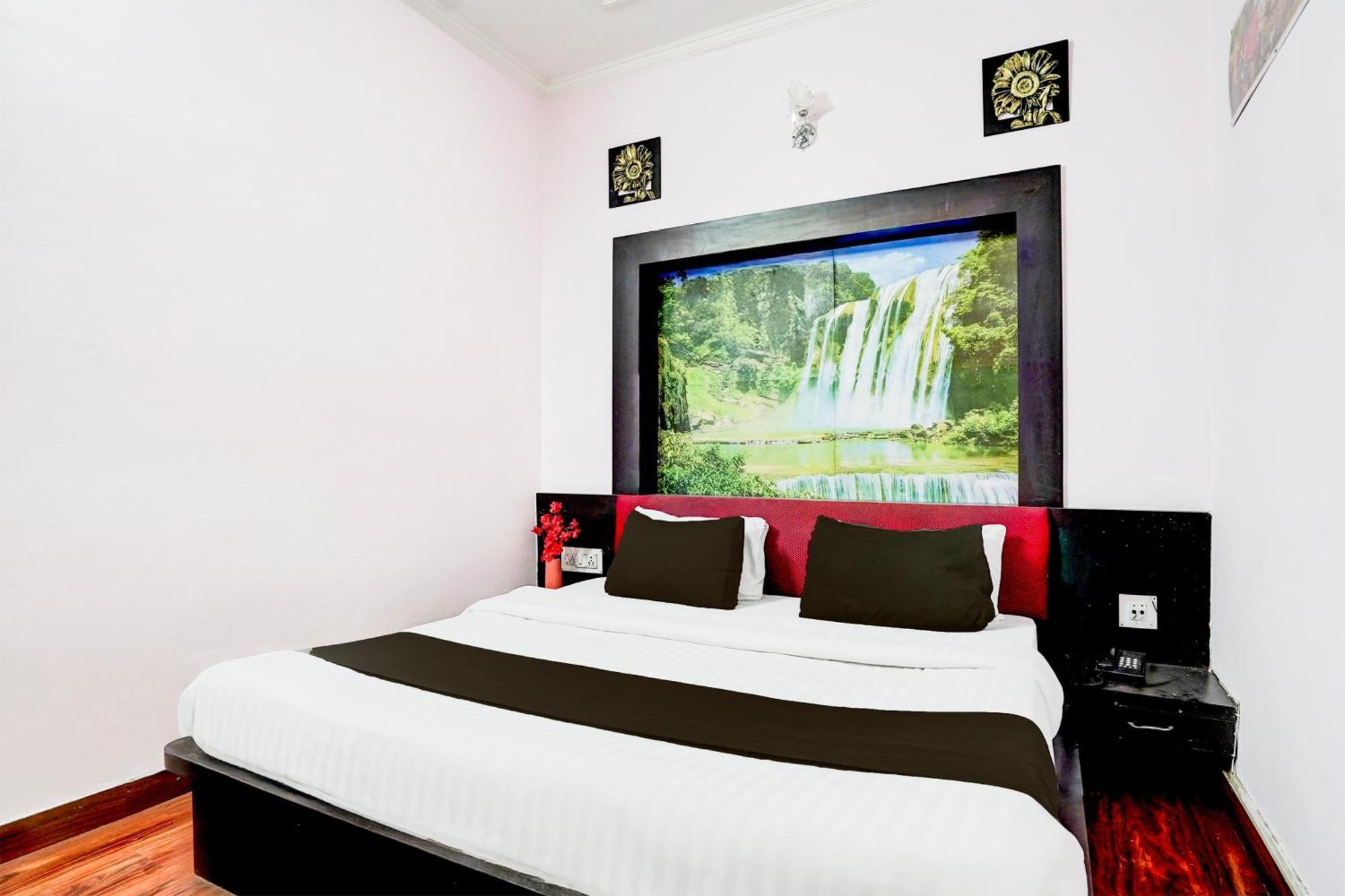 Super Hotel O Krishna Nagar Chowk Near Ongc เดห์ราดุน ภายนอก รูปภาพ